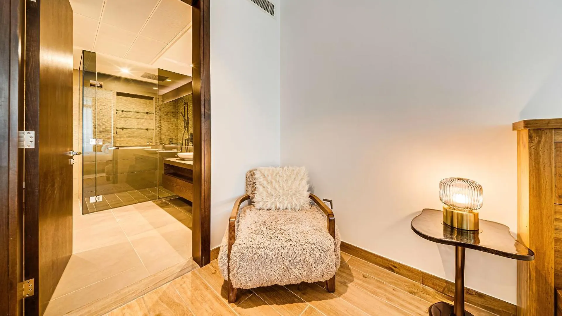 1Bd On High Floor Of Marina Gate Tower Apartment Dubai